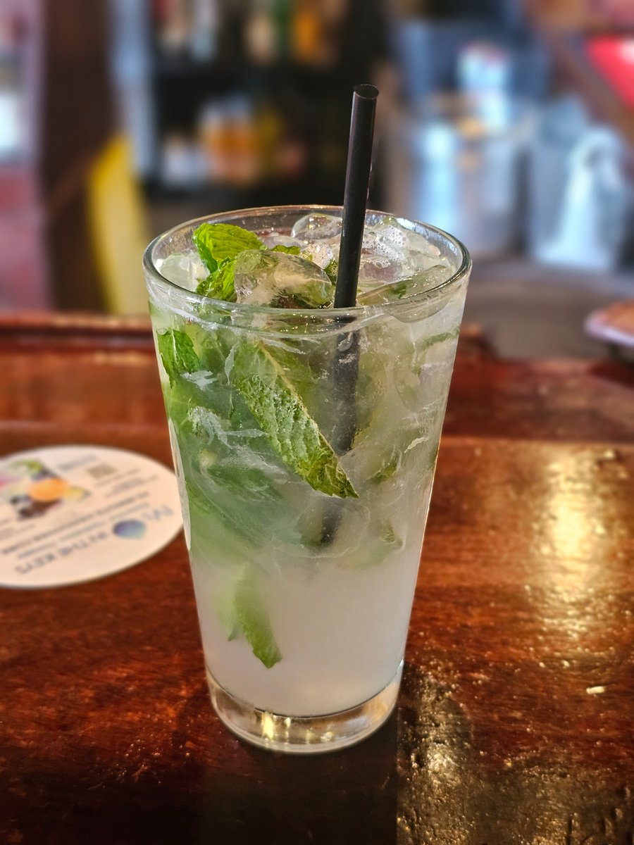 FlaKeysResorts's tweet photo. 🍹 This mojito has your name on it! 🌴✨ Nothing says island vibes like a refreshing mojito in the Florida Keys. What’s your go-to spot for the perfect mix of mint, lime, and paradise? Let us know your favorite mojito hangout! 🌊💛 #FloridaKeys #MojitoMoments #KeyWestEats #IslandVibes #CheersToParadise