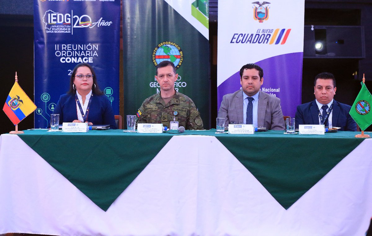 IGM_Ecuador's tweet photo. 👏¡CONAGE celebra 20 años fortaleciendo la geoinformación en Ecuador, con compromiso interinstitucional para el desarrollo sostenible del país. @PlanificacionEc @IEDG_Ecuador 
 Lee la nota, aquí. 👇
https://t.co/wBmsn3WcWf https://t.co/vODF2Fi38o