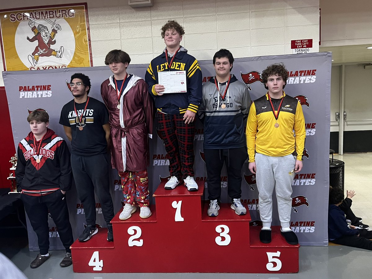 Congrats to E. Worwa on his 🥇 place finish at the 18 team Palatine Berman tournament !  Next dual meet is Jan. 9th vs DGS. <a href="/Leydenathletics/">Leyden Athletics</a> #leydenpride
