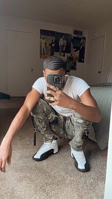 1 pic. “You fuckin’ with me cuz you know im who they aint fuckin’ with ” https://t.co/nk0Pz471Ob