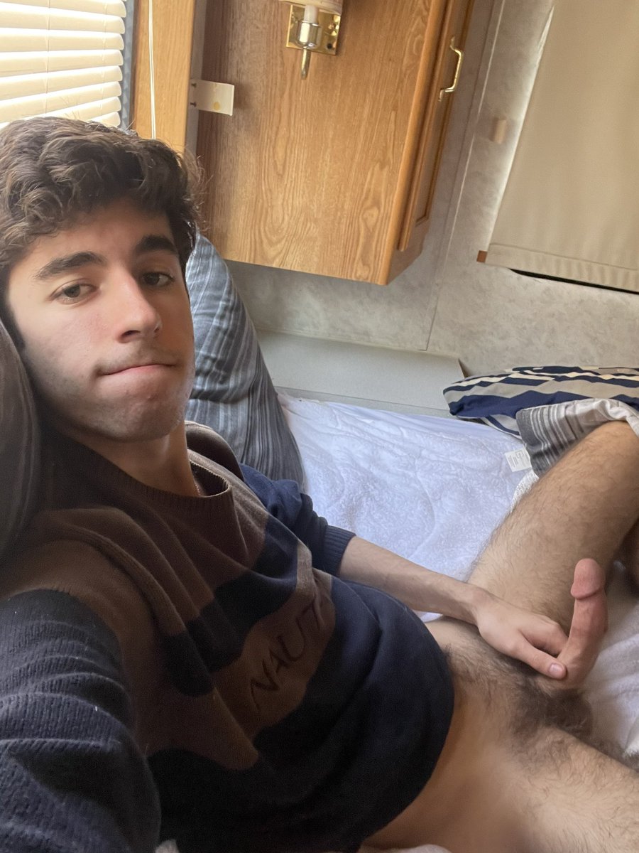 Lloyd Grey tweet media