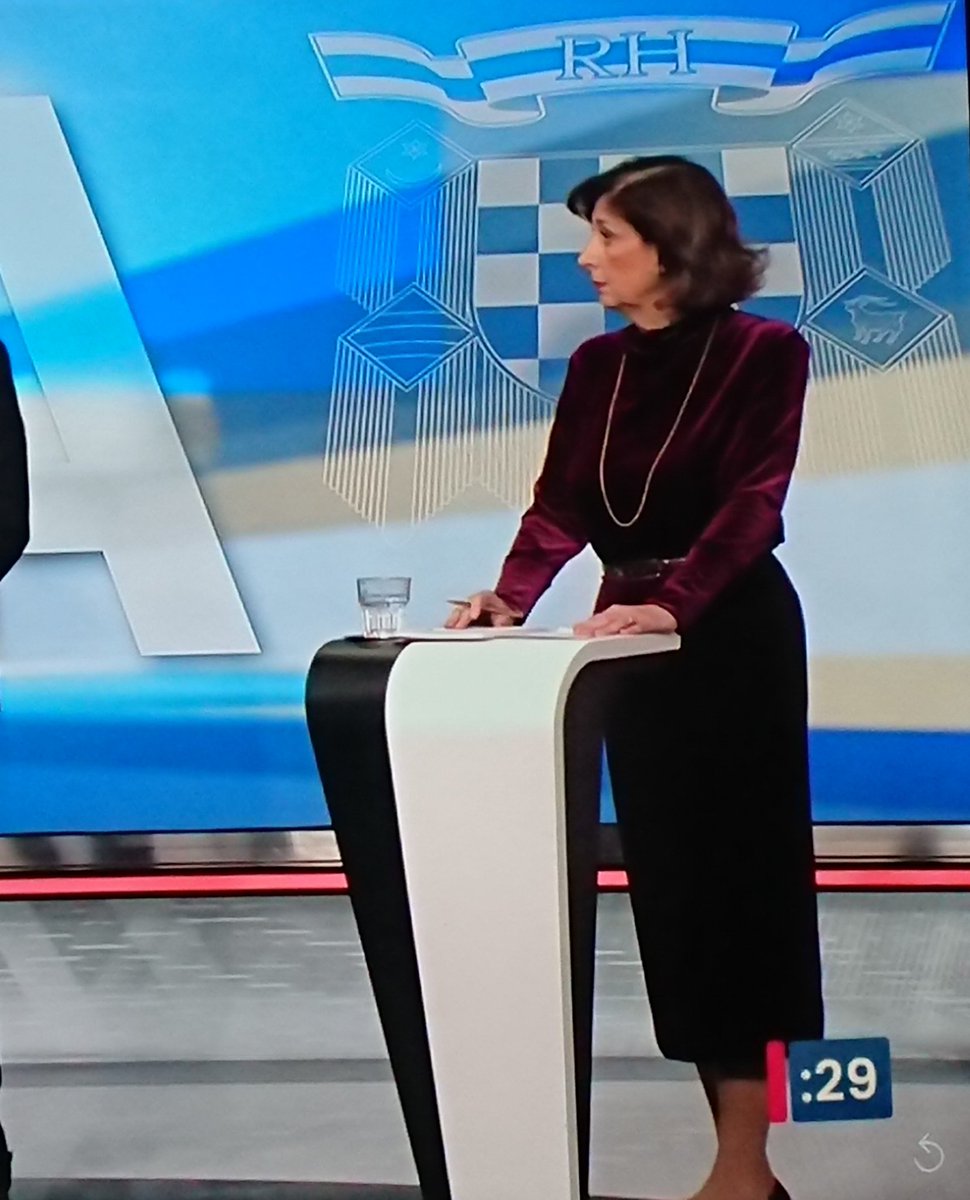 brLe_zg's tweet photo. pa kaže prvo bijelo polje #rtldebata #debata #izbori https://t.co/SvF03NaM1w