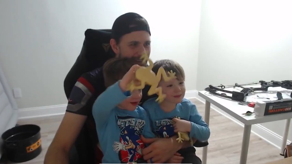 btc_boris's tweet photo. @WhaleEverything $RIBBITFROG is the play, created for fun by a dad and his twins who love… FROGSSSS 🐸
big things cooking behind the screen so grab a bag before take-off
#RIBBITFROG @RIBBITFROGcoin https://t.co/vf2ZwY96xG