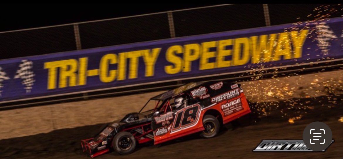 Slong18's tweet photo. @NASCAR You’re wrong…. Dirt cars do it every week https://t.co/KNKauSa43M