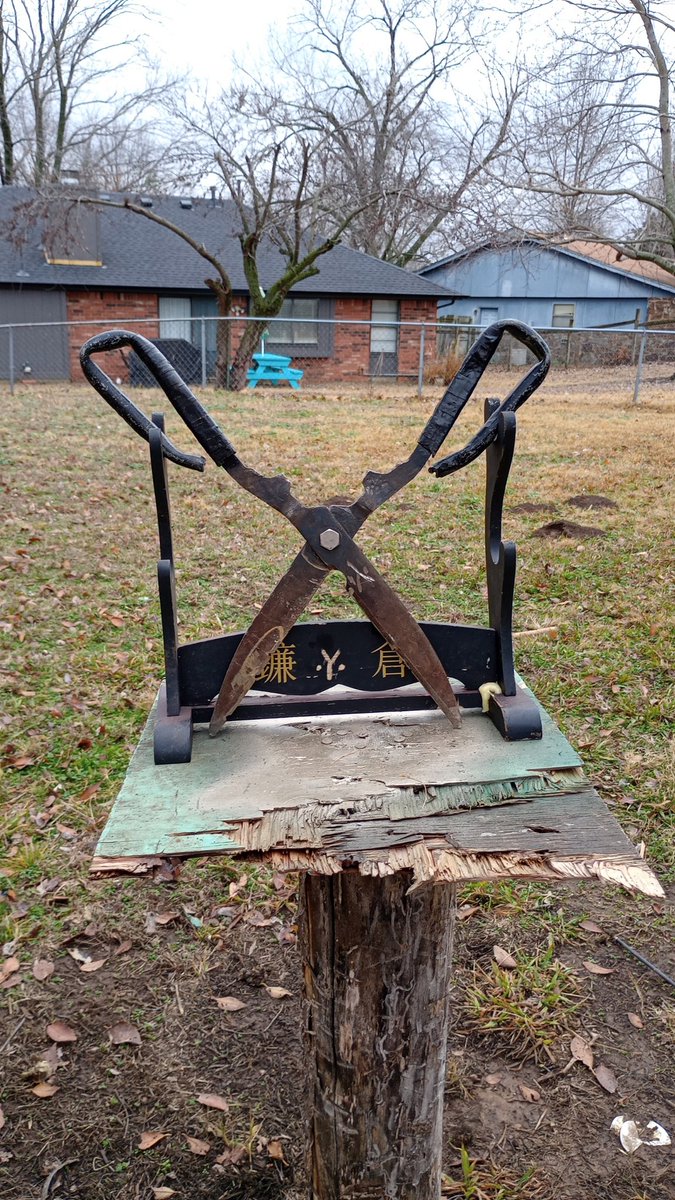 Df_Makes5544's tweet photo. Made these big scissors! ✂️ 
#blacksmith #smith #scissors https://t.co/dctQYX2AI0