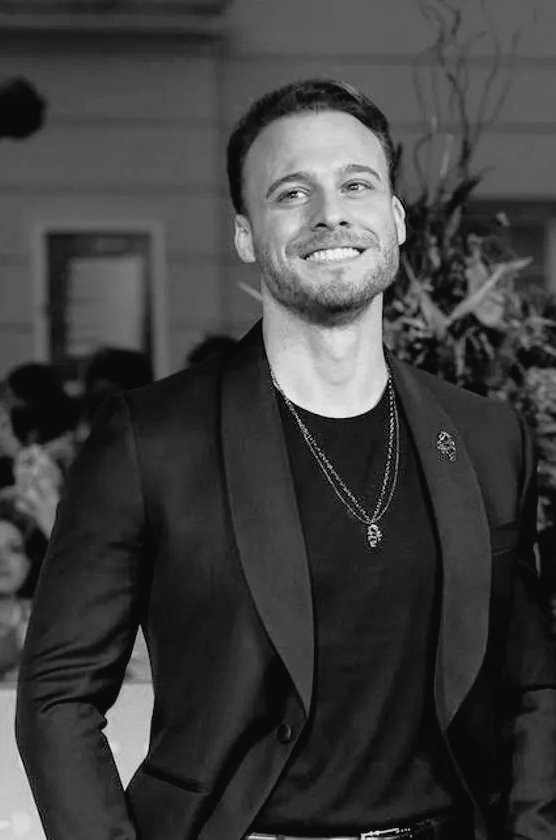 ⸻#𝐏𝐑𝐎𝐅𝐄𝐒𝐇𝐏𝐄𝐑