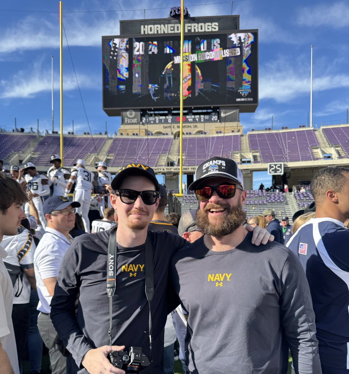 DannyPayneNavy's tweet image. โ
10 wins
โ
CIC Champs
โ
Bowl Win over the SEC
This is a special team, with so many special people!
#GoNavy