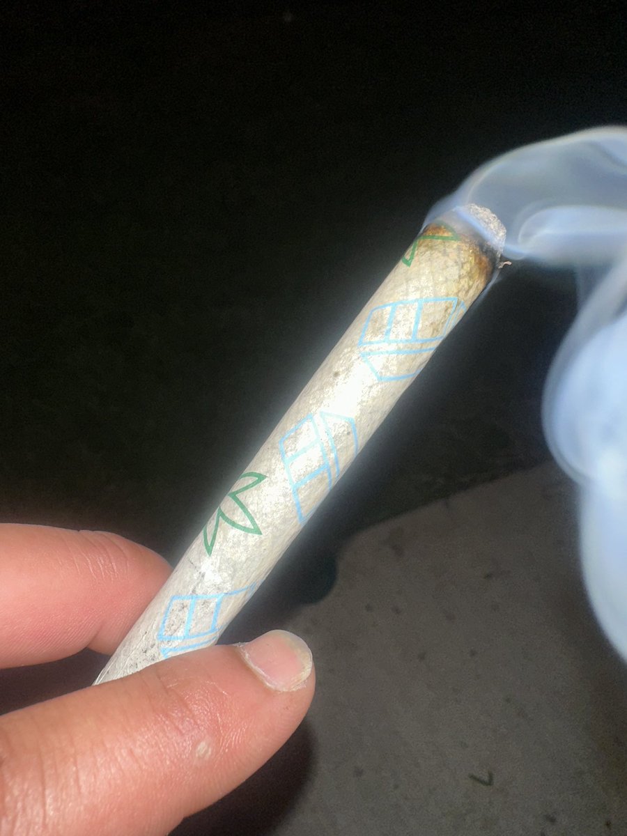 DanSalas19's tweet photo. @YogiPelotroy @e_m824 Damn straight #TeamPaper https://t.co/A0vaQ07841