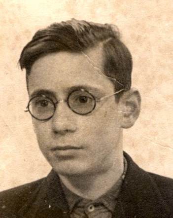 27 December 1924 | Dutch Jew, Simon van Praag, was born in Rotterdam.

He was deported to #Auschwitz from #Westerbork in February 1943. He did not survive.