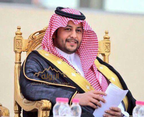 <a href="/snapalalya/">سناب العليا</a> مواقفه مع لابته ترفع الراس
عبدالعزيزالخالدالهايل الزيد
شيخ يبذ المال ماصر الاكياس
يفعل ولادوّر لمدح القواصيد
عزالله انه صاربالفعل نبراس
تفخر به العليا خصيم المناقيد
شيخ يحل للابته كل لولاس
حرً طلع على الطيور الملابيد
نسل الشيوخ اللي يقودون لجلاس
شعلان وانعم بالشيوخ الصناديد
منصور