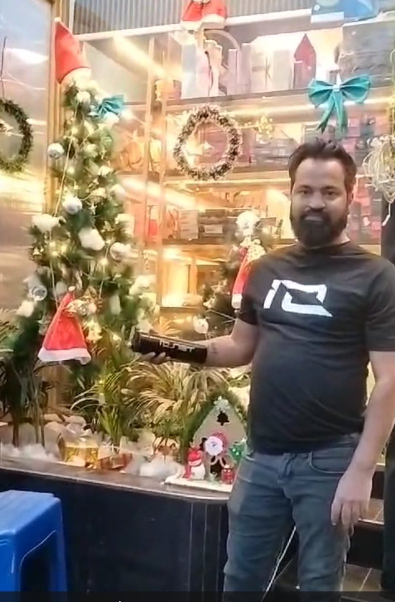 kpr001's tweet photo. 🎄✨ Wishing you a joyous holiday season! The https://t.co/99T8RJ6194 team celebrates progress, innovation, and community as we light the path to decentralized AI. Here’s to an exciting 2025 ahead! 🎅🎁
@fekuuuu @ionet_pl @Im_Roschii @ionet #IOtree https://t.co/Nb0sIZ8S7g