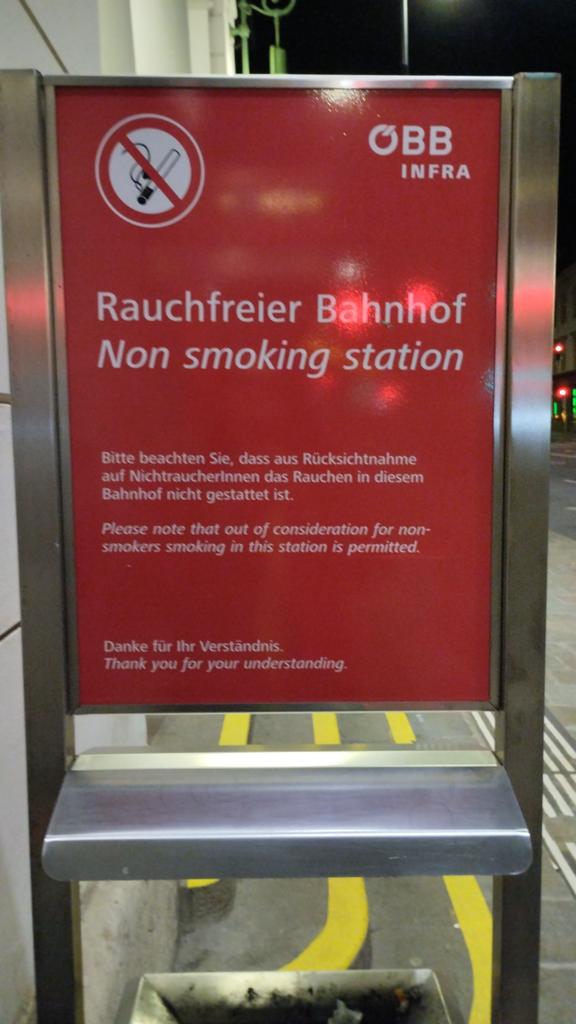 Austria and Schrödinger. Always two options of reality....<a href="/unsereOEBB/">ÖBB</a>
