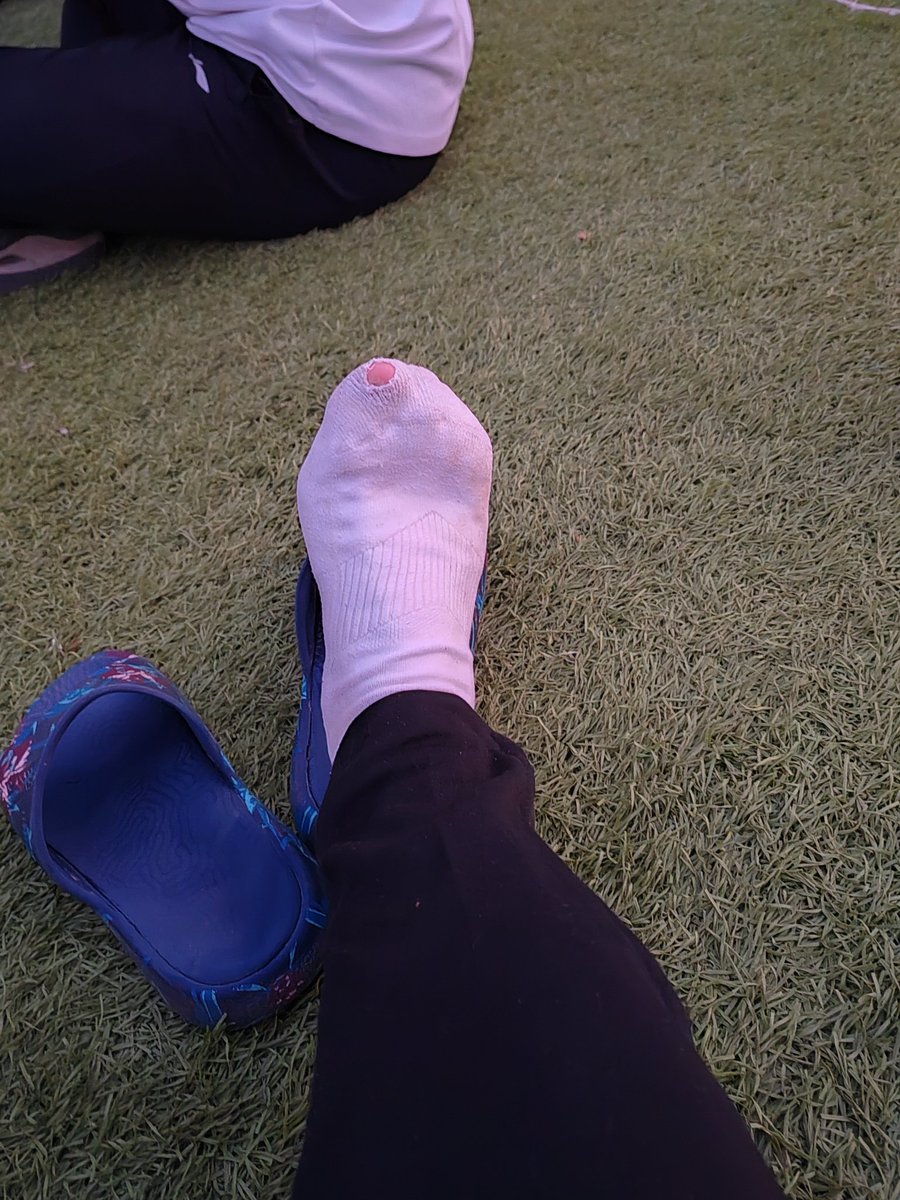 不是吧，Nike你破袜子快30一双踢着踢着就破了 #破袜子 #足球