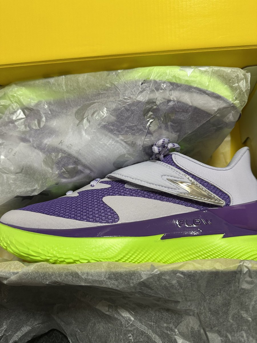 ya_ukam1990's tweet photo. こんな短期間に2足もバッシュ買ったのはCurry9のセサミシリーズ以来だぜ
THE BEAM
#fox1
#thebeam
#LightTheBeam https://t.co/jYDLRlSs0n