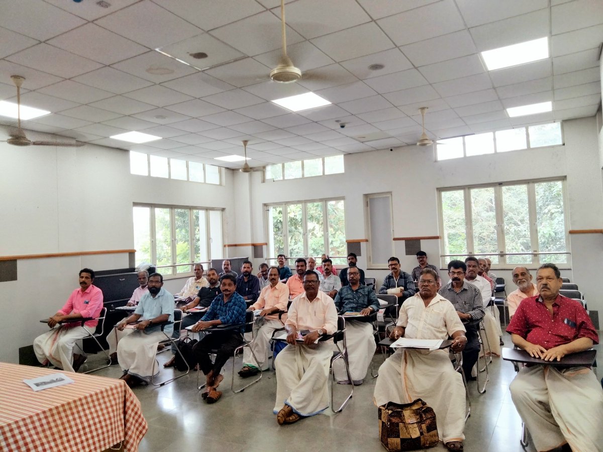 asapcsps's tweet image. We are delighted to announce the commencement of the PM Vishwakarma Carpenter batch at CSP Kulakkada! 🪚✨ 

🌟 #PMVishwakarma #CarpentryCourse #SkillDevelopment #CSPKulakkada #Craftsmanship #EmpoweringYouth #asapkeralaofficial