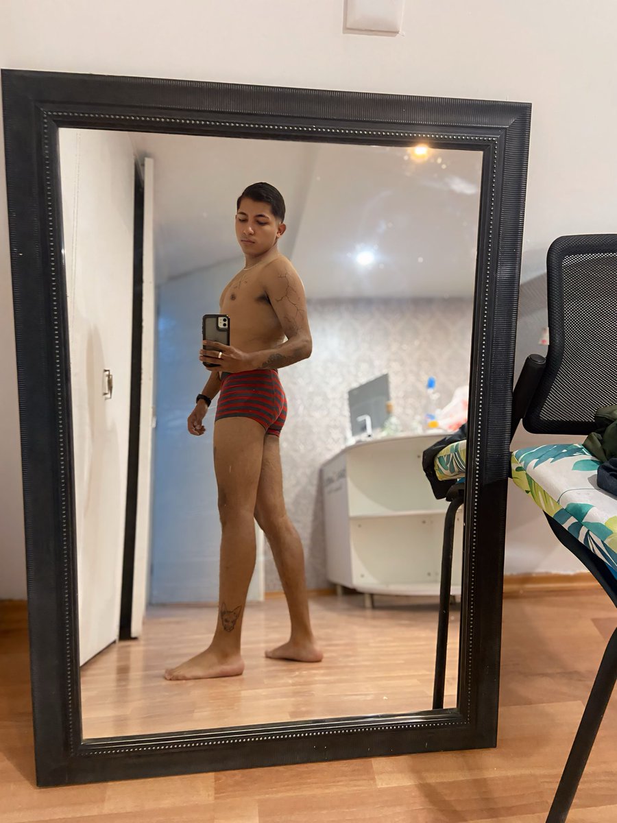BDavidloza's tweet photo. 🥵🥵
#gay #radargay https://t.co/Ka4AB66tYy