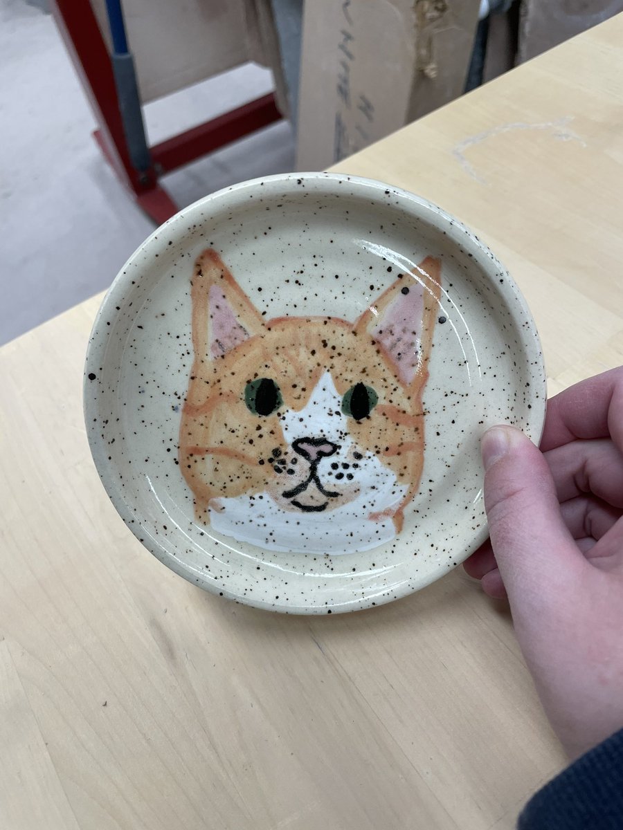 fire_pottery's tweet image. Tried my hand at painting ceramics, she came out cute! 🐈 Used a combo of Duncan underglazes and Mayco Stroke & Coat glazes 🎨