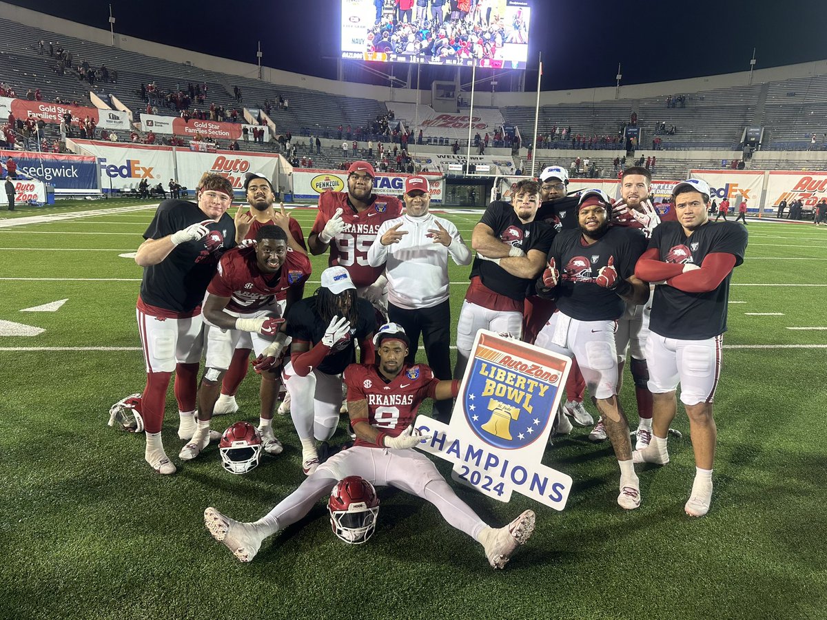 Deke Adams tweet media