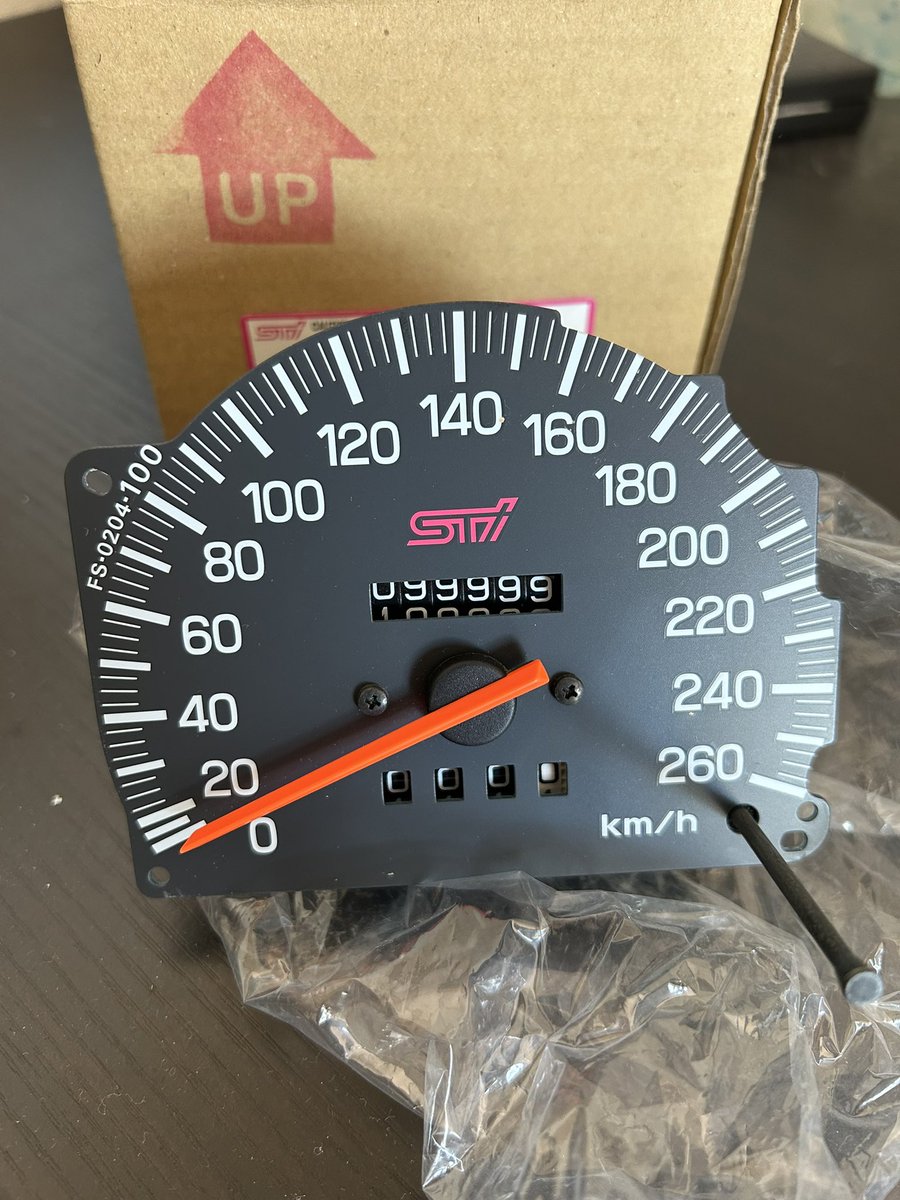 Rengc8's tweet photo. 大掃除してて出てきたけど
gc8のフルスケールメーター欲しい人います？
3万くらいで😄 https://t.co/Sx0wiu4zgr