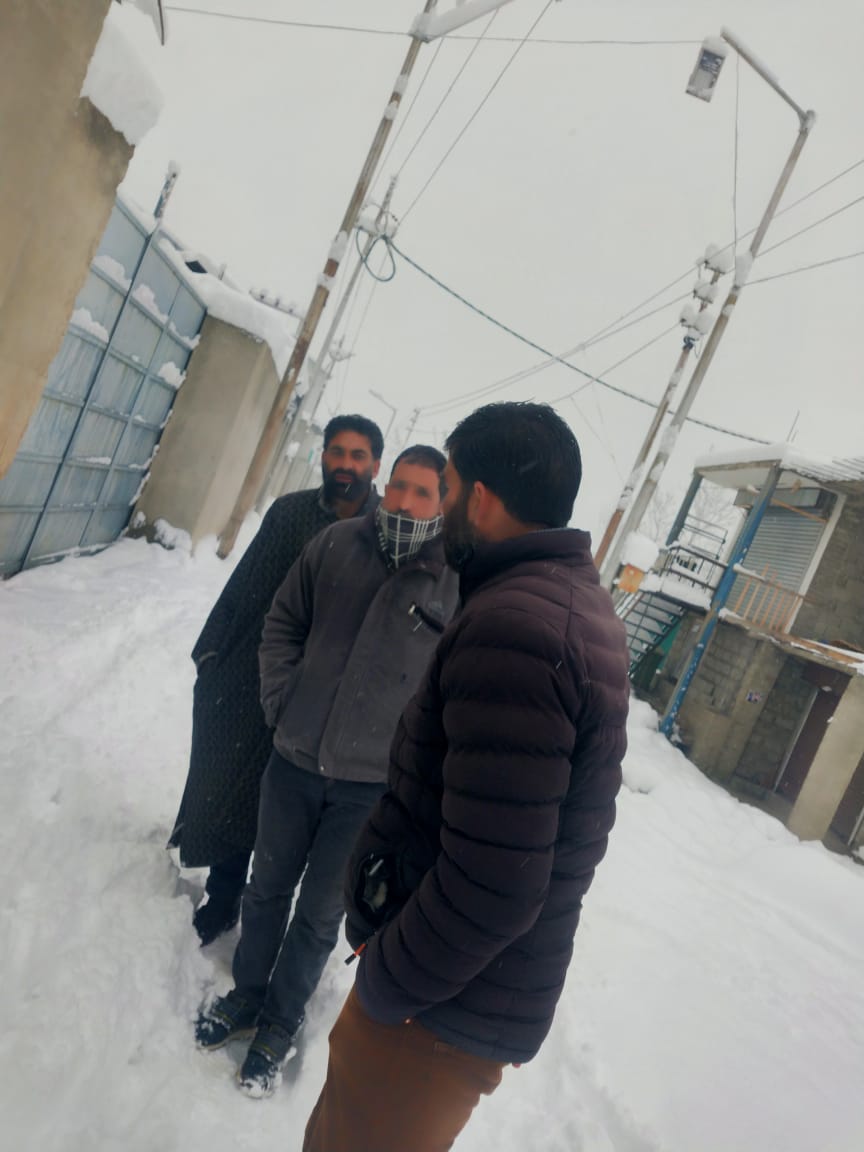 O&M Sub Division Pulwama (KPDCL) (@sd_pulwama) on Twitter photo Restoration works in full swing in ESD pulwama .Staff on Job to restore various 11 kV Feeders
<a href="/dcpulwama/">Deputy Commissioner Pulwama</a> @kpdclofficial <a href="/cekpdcl/">CHIEF ENGINEER, DISTRIBUTION, KPDCL(PDD)</a> <a href="/SeKpdclpulwama/">SE O&M KPDCL Pulwama_Official</a> <a href="/EDPulwama/">O&M Division,KPDCL, Pulwama</a> Restoration works in full swing in ESD pulwama .Staff on Job to restore various 11 kV Feeders
<a href="/dcpulwama/">Deputy Commissioner Pulwama</a> @kpdclofficial <a href="/cekpdcl/">CHIEF ENGINEER, DISTRIBUTION, KPDCL(PDD)</a> <a href="/SeKpdclpulwama/">SE O&M KPDCL Pulwama_Official</a> <a href="/EDPulwama/">O&M Division,KPDCL, Pulwama</a>