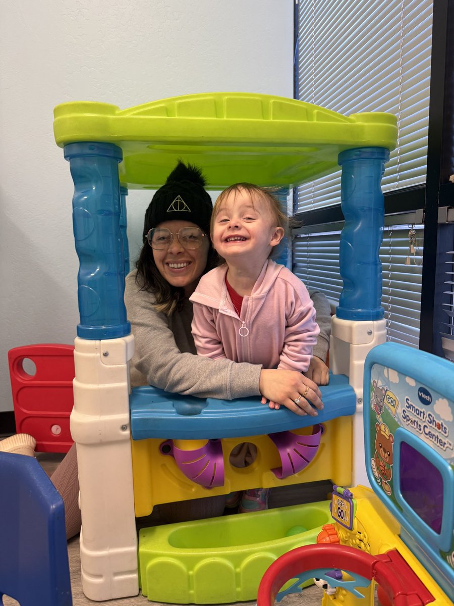 bachorface's tweet photo. We had another supervised visit today. I get to take them to the zoo for a supervised visit next week.

https://t.co/bAkdJffnLM https://t.co/XtFIE0PPbi