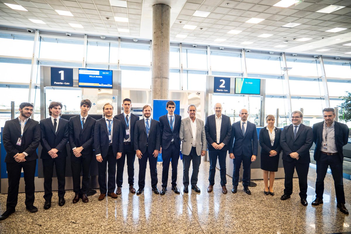 Humming Airways tweet media