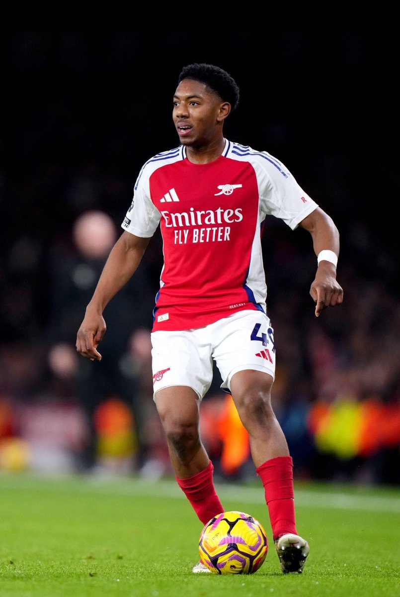 zizzlyfrizzly's tweet image. “Myles Lewis-Skelly has been an absolute revelation lately! His performances over the past few games, including today, have been nothing short of sensational. Composed, dynamic, and fearless—what a talent! 🔥💫 #LewisSkelly #RisingStar”