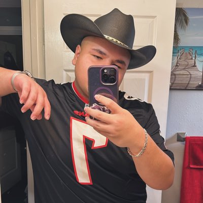 iambetoooo's tweet photo. #NewProfilePic https://t.co/yWMtQ3u4ux