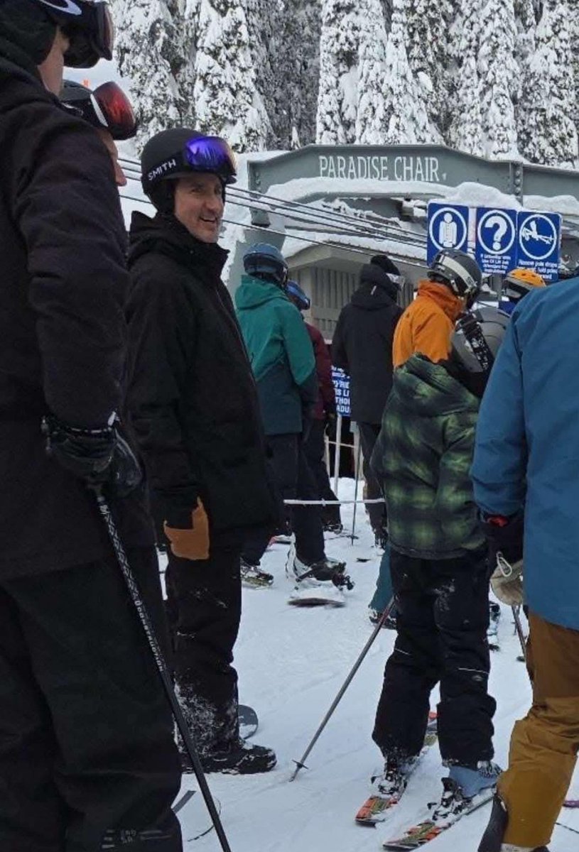 The Real Mr Bench tweet media