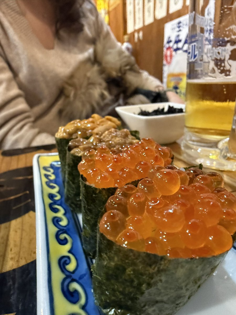 masaikmas's tweet photo. 昼飲み🍻
いくら、ウニ、オ・・と値段が上がっていきます💦 https://t.co/dEFKzE93ED