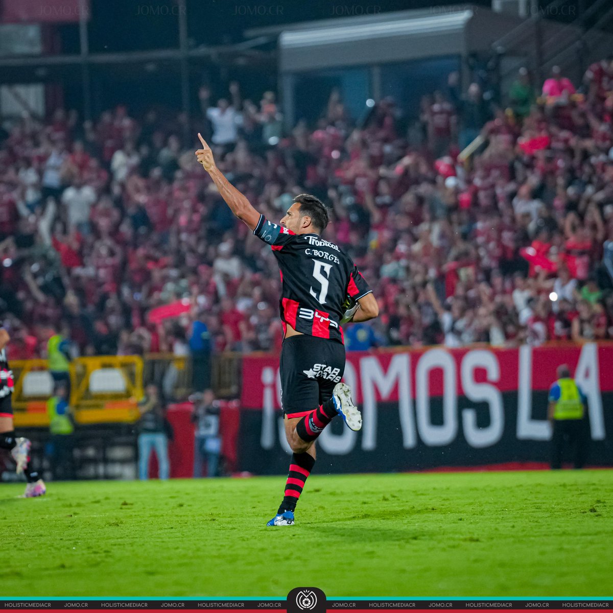 El mejor jugador del torneo. Don Celso Borges

📸 <a href="/JoMorelli/">Morelli</a>