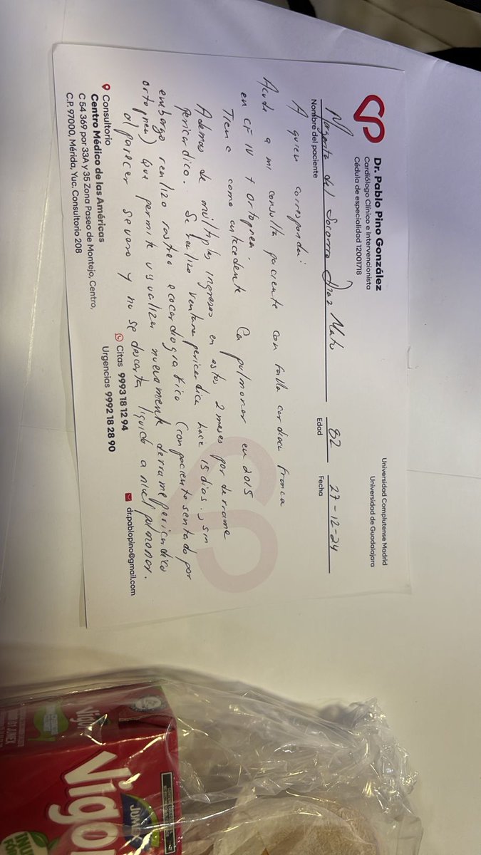 Cinthita45's tweet photo. Estudios de rx detecta que su corazón está lleno de agua al igual que su pulmón, anexo diagnóstico del médico y aún así UMAE SE NIEGA A INGRESARLA. Tiene 82 años de edad, su nombre: Margarita Díaz Matú. Ya no sé a quien más recurrir solo quiero que mi mamá reciba atención pues https://t.co/qnF9nf9aPq