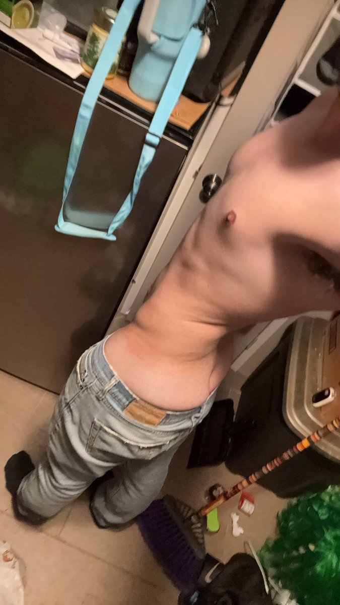 sergiooo143's tweet photo. nothing tastes as good as skinny feels 🛐 https://t.co/jFiECH3eim