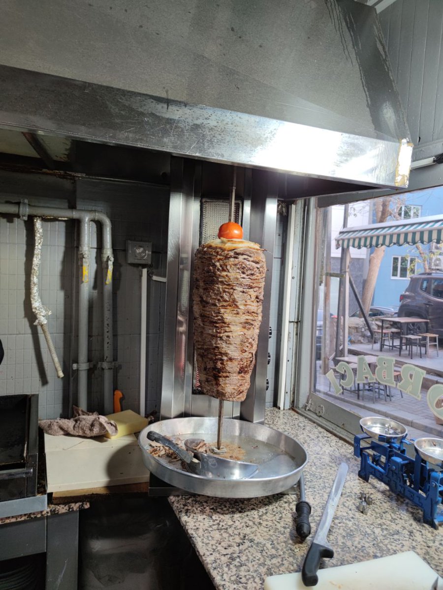 Muhammetgenc7's tweet photo. Döner de yenmez mi bere.. https://t.co/TbplkSZTaJ