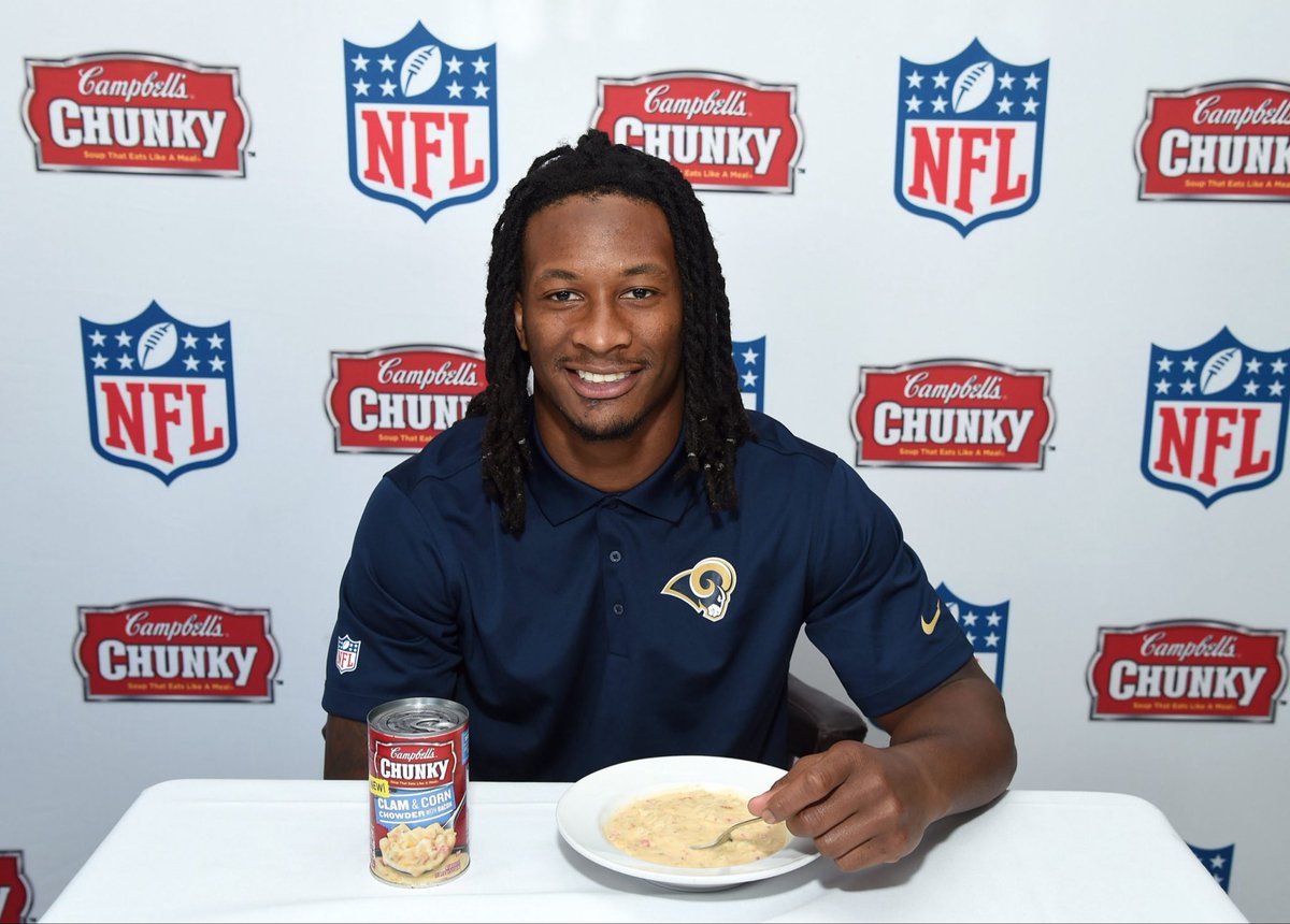 americasginger's tweet photo. TGIF: Todd Gurley is Feasting https://t.co/uR5WLpTVyv