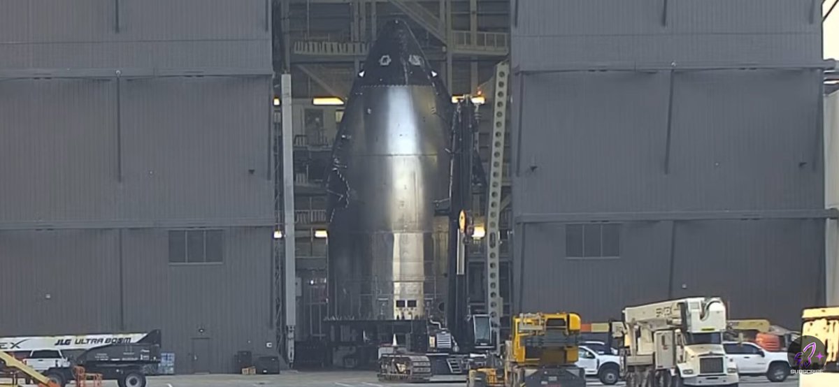 HorizonSpace_'s tweet image. Ce 27 décembre à la #Starbase :

Site de production :
La partie charge utile du S35 a été déplacer de la #Starfactory vers le Megabay 2

#Massey :
Le Super Heavy B15 a réalisé un test cryogénique du réservoir de méthane 

©️  NASASpaceflight &amp;amp; Rocket Ranch