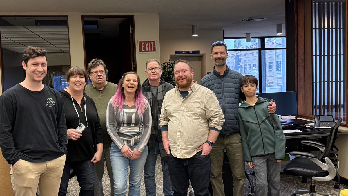 NewsmanNick's tweet photo. Every new beginning comes from some other beginning’s end. 

Today marked my final day at the Rogue Valley Times. I’m so grateful for this team, these memories, a proper send off and a new adventure ahead of me. https://t.co/vcceNjnzva
