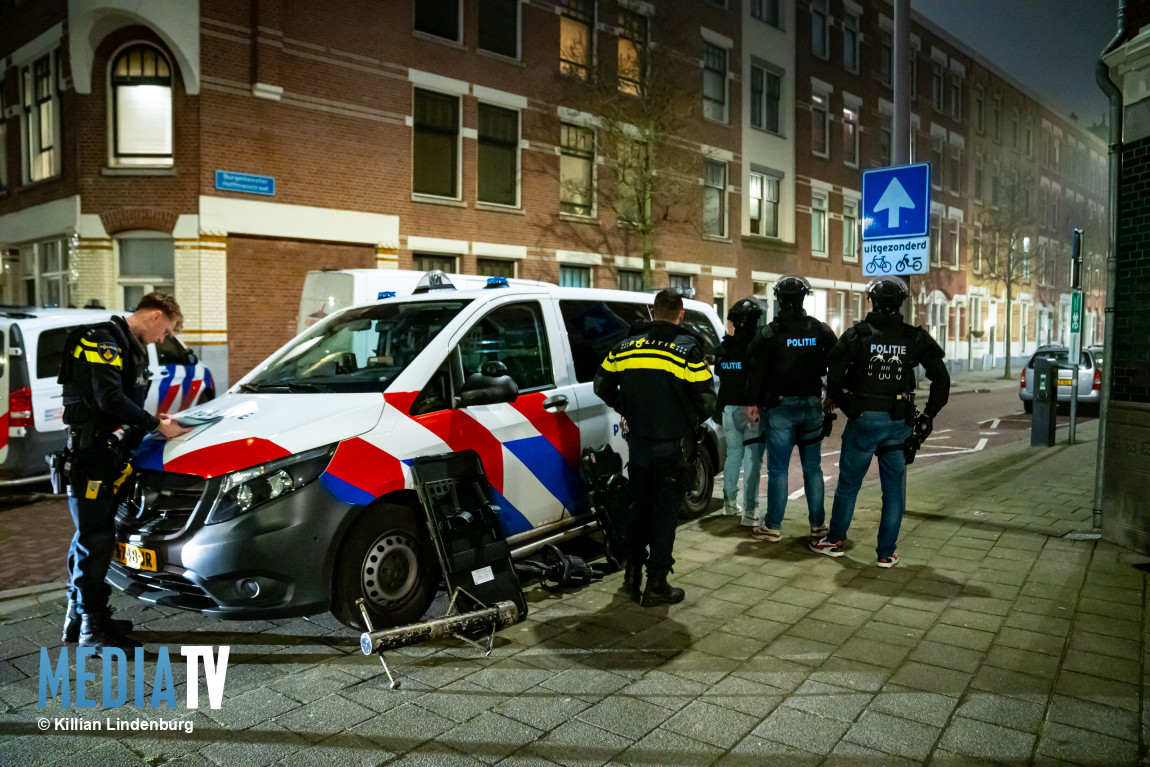 Schietpartij op de Burgemeester Hoffmanstraat in Rotterdam: persoon gewond, twee aanhoudingen