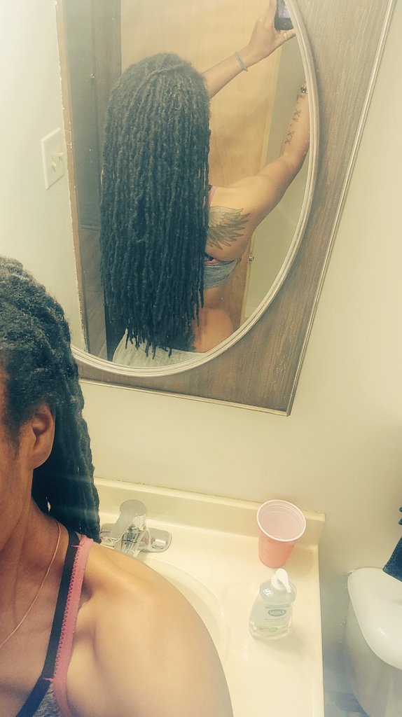 ColdAzzIsis89's tweet image. I've been growing my dreadlocks for 9 years today!!!!!!! 🤯🤯🤯 #locs #dreadlocks
