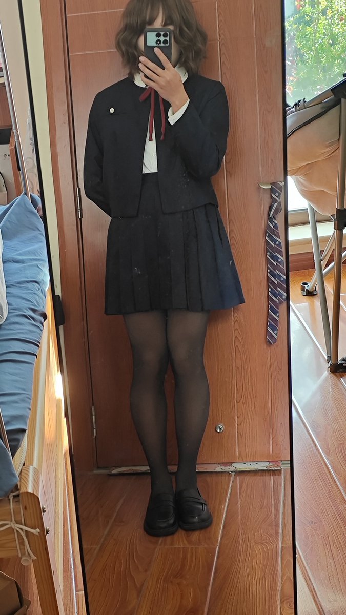qwe1211774's tweet photo. 长发VS短发，你们觉得哪个好看呀
#crossdresser_male #男娘 #cdts #伪娘 https://t.co/iubaYEGevk