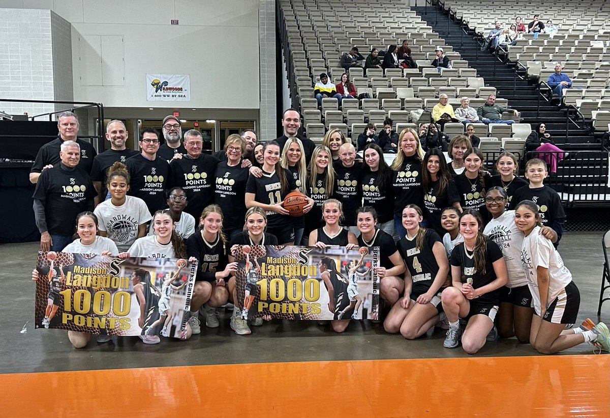 PaulRobertsCuse's tweet photo. Congratulations to Berks Catholic senior guard Madison Langdon who reached 1,000 points with this 3-pointer! 
The Saints are playing at the Boardwalk Classic in Wildwood. 
Langdon was an All-County pick last season.  Great work ethic!

@WeAreBC55 
@BCgirlsbball
@BerksCatholic https://t.co/Ivl3jDiynz