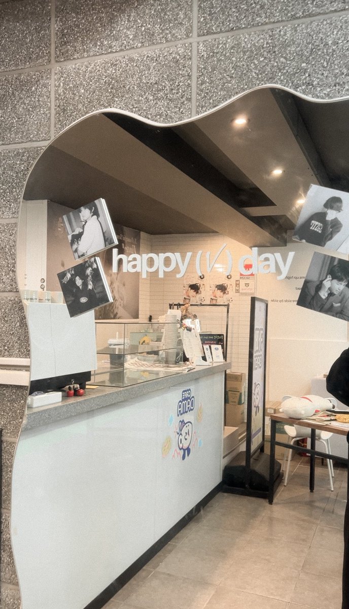 purplybelle's tweet photo. [ 2024 Birthday Project for Kim Taehyung - V ]

✨A Beautiful Scenery, Vante III ✨

Cafe Event in Seoul
서울 카페 이벤트

🗓 2024. 12. 28 (Sat) ~ 2024. 12. 31 (Tue)

⏰ 11:00 ~ 19:00

📍 @cafe_dam_a 카페 담아 하이브점
(서울 용산구 한강대로10길 15 1층)
Right next to Hybe!

It’s TODAYYYYY 💜🫶🏼

— #ABeautifulSceneryVante

#태형 #뷔 #BTSV #Vante #KimTaehyung #방탄소년단 #V #풍경 #김태형 #김태형🐯 #방탄  #태태 #thv