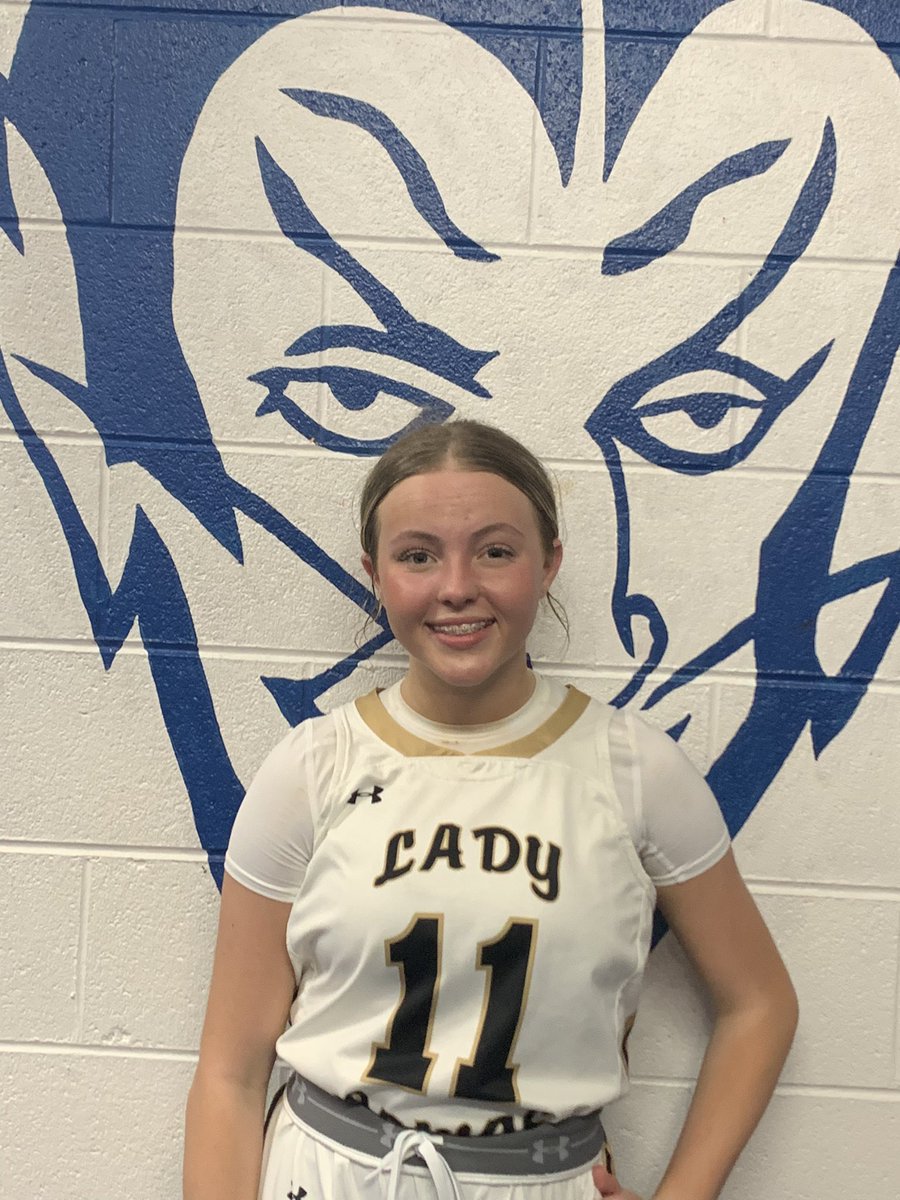 The Lady Bulldogs have a new single game record holder for made 3s, after Haylen Garrison connected on 10 of them tonight against Wartburg Central!