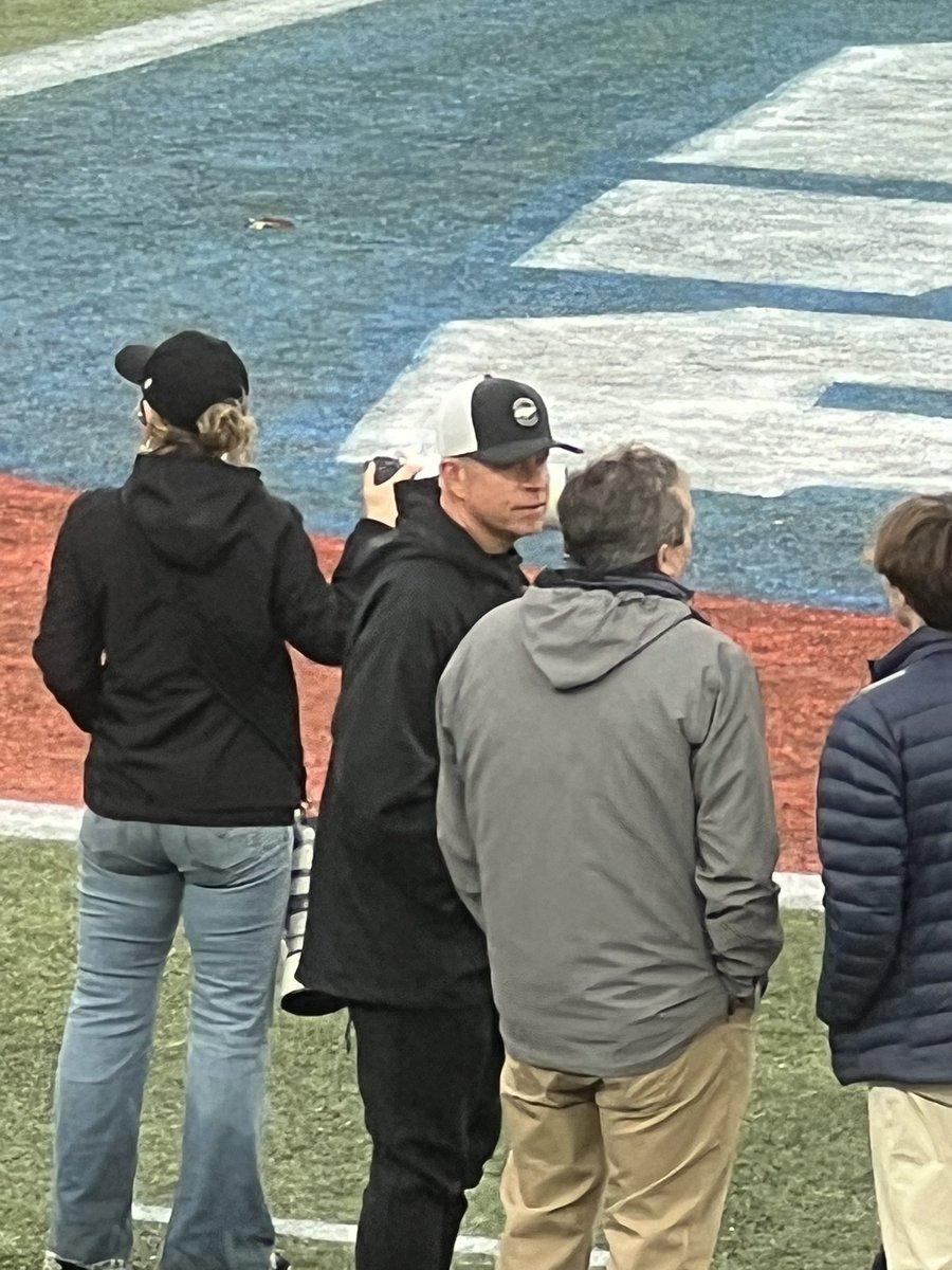 DralleDulce's tweet photo. @VandyBoys @VandyFootball I spied Coach Corbs! https://t.co/rUb69CwEn9