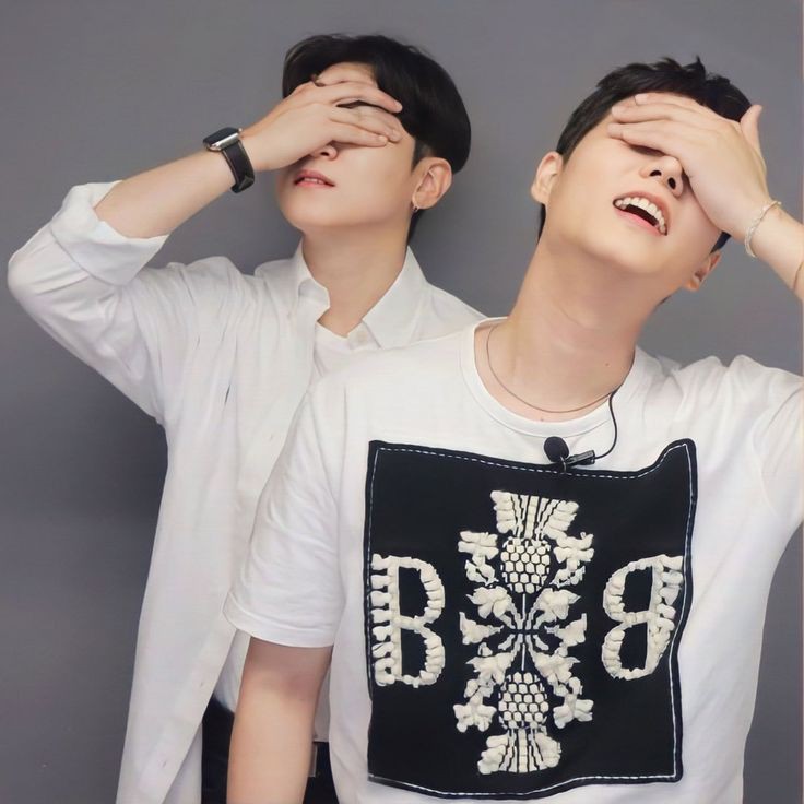 데모닝☀️ 다들 푹 주무셨나용!!! 저는 오늘도 출근합니다...🥲 모두들 행복한 하루 보내시구 토요일 하루도 화이팅 입니당!!❣️❣️