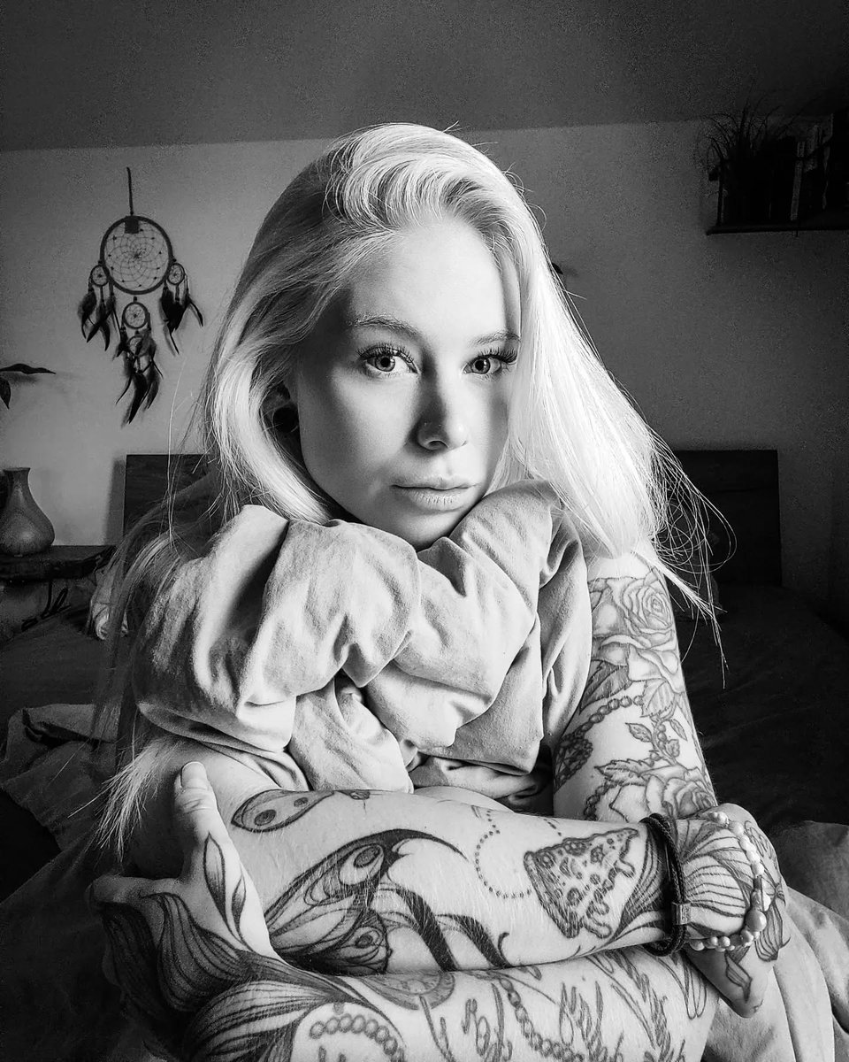 Rachel Demko (@shatterhisheart) on Twitter photo 