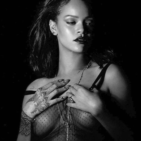 ririoncharts's tweet photo. “Kiss It Better” surpassed 600 MILLION streams on Spotify!

— It's Rihanna's 27th song to achieve this. https://t.co/ZnQFhWDLK3