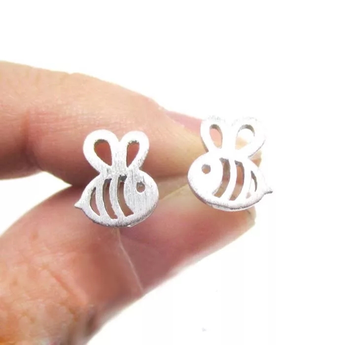 ruby_redsky's tweet image. gorgeous bumble bee earrings available in gold or silver