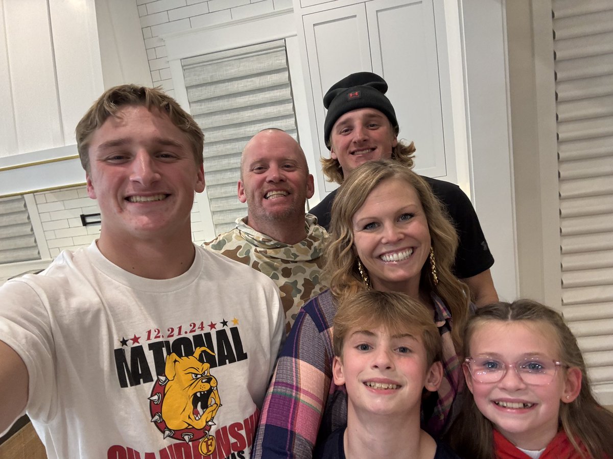 I can’t even explain the happiness for us all having the twins in SC with us❤️.  We miss them and Lilly so very much and it feels like home having them here❤️❤️. My family makes me so very proud!