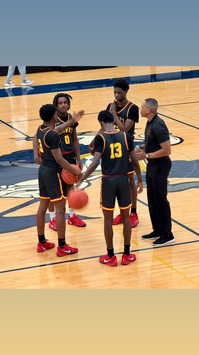 successdriven23's tweet image. “Coaching views” #CoachStarks #theLIFT #boysbasketball continue to build its allll a process